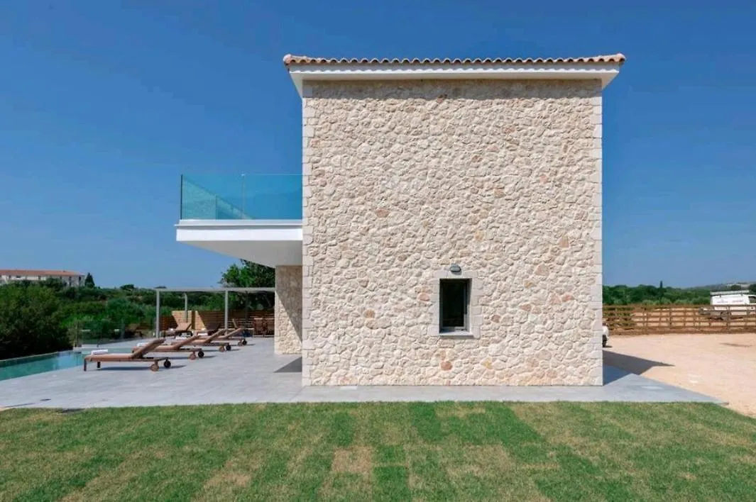 Kefalonia Stone Villas - Villa Petros Kefalonica 트라페자키 0*,  그리스
